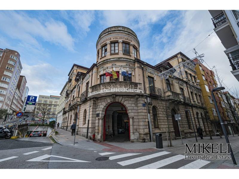 Foto 9b6fe2ff-63dd-4b48-92db-969a49a406b5. Edificio  en venta en numanciasan fernando en Santander