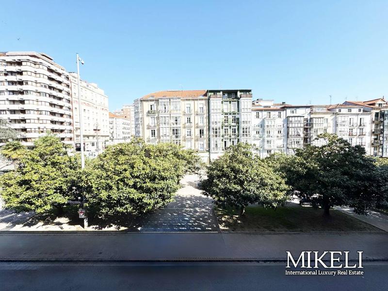 Foto ae0ec26b-faa8-4ad4-916b-6e70b4c56c9a. Edificio  en venta en numanciasan fernando en Santander