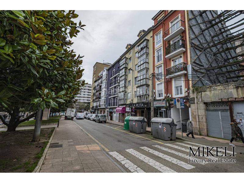 Foto b7771570-0748-4341-a4cc-9a4c9168526b. Edificio  en venta en numanciasan fernando en Santander