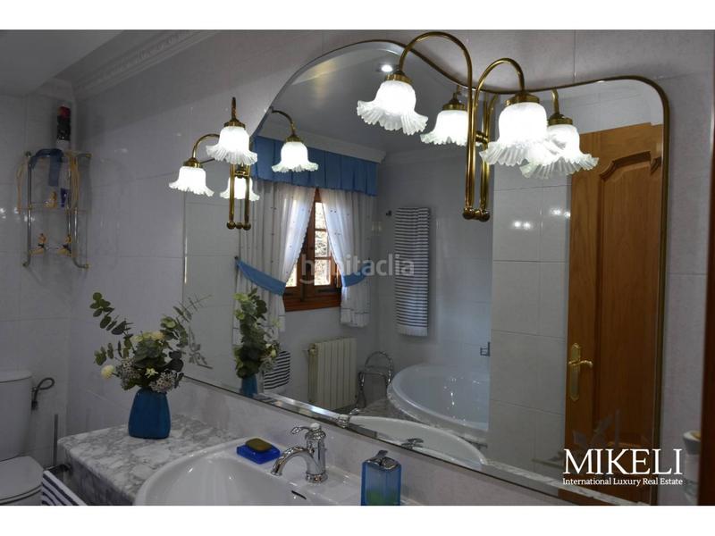 Foto 01c593c0-ef02-4c08-a8aa-87188302ba6c. Chalet  unifamiliar con jardín en venta en Liérganes