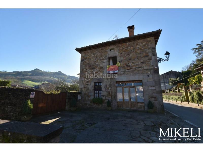 Foto 32c1311f-82cf-4084-8db6-f51994c7f136. Chalet  unifamiliar con jardín en venta en Liérganes