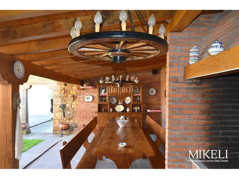 Foto 54f34a3d-3407-4462-adee-0f2e52e89827. Chalet  unifamiliar con jardín en venta en Liérganes