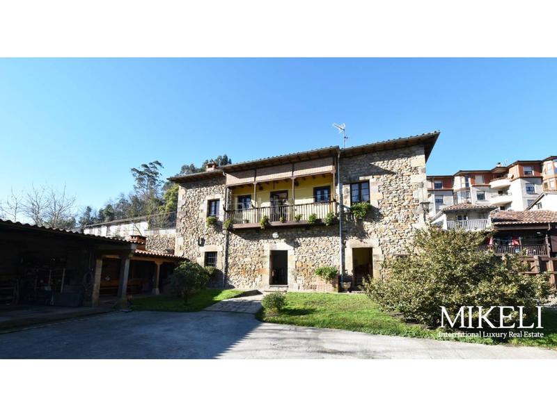 Foto 5c1e1424-c757-4726-b9b7-ee0efa4d6d82. Chalet  unifamiliar con jardín en venta en Liérganes