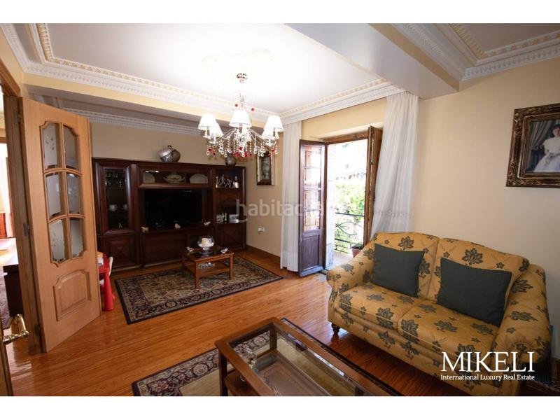 Foto e670b497-9af2-48f0-b11e-89ba86e5955b. Chalet  unifamiliar con jardín en venta en Liérganes
