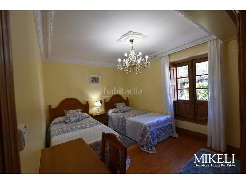 Foto edbfb4fe-9a71-4fe1-b2ae-dfc5a3962a30. Chalet  unifamiliar con jardín en venta en Liérganes