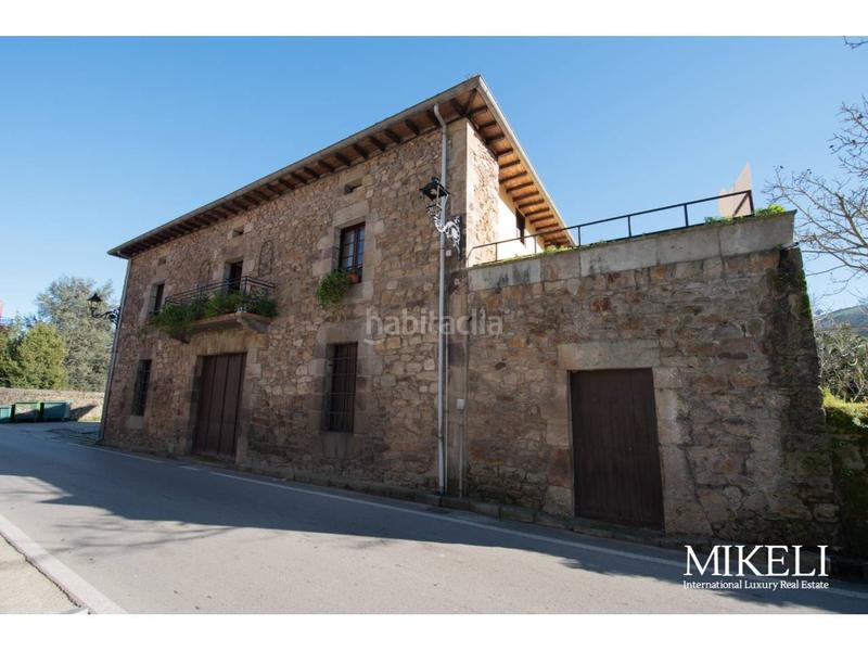 Foto fa06f37c-f134-4244-8e0d-12d388b7501a. Chalet  unifamiliar con jardín en venta en Liérganes