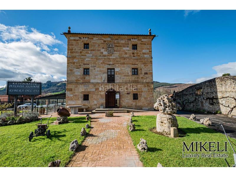 Foto 11cd590d-cb14-4499-bdfd-bf60e33ba9e0. Casa torre del siglo xvi restaurada con siete suites en Santiurde de Toranzo