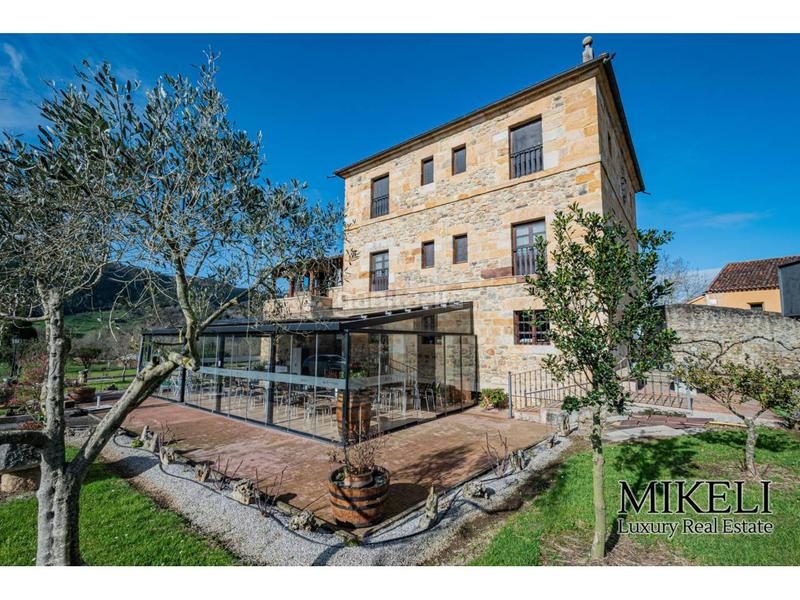 Foto 11d9d134-1606-46ba-b3b6-30373ef1ad20. Casa torre del siglo xvi restaurada con siete suites en Santiurde de Toranzo