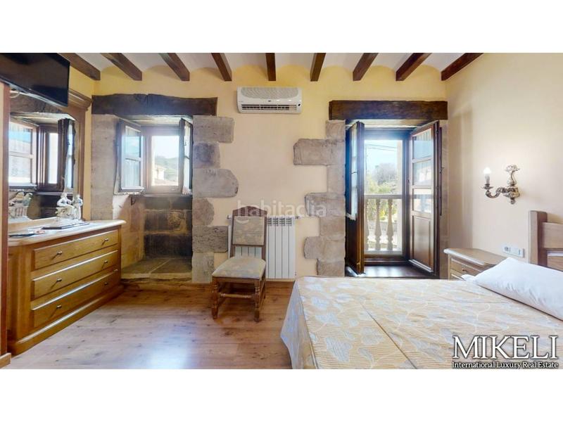 Foto aa5da851-43e3-4d5d-9ad8-e1b5f5b44a6f. Casa torre del siglo xvi restaurada con siete suites en Santiurde de Toranzo