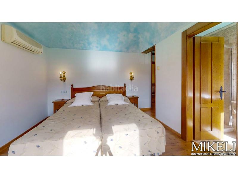 Foto b6151b77-2fd4-4552-b302-c0c5bbdfffbd. Casa torre del siglo xvi restaurada con siete suites en Santiurde de Toranzo