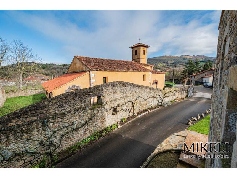 Foto f5e12b54-f700-4148-9ca1-87ed9740d605. Casa torre del siglo xvi restaurada con siete suites en Santiurde de Toranzo