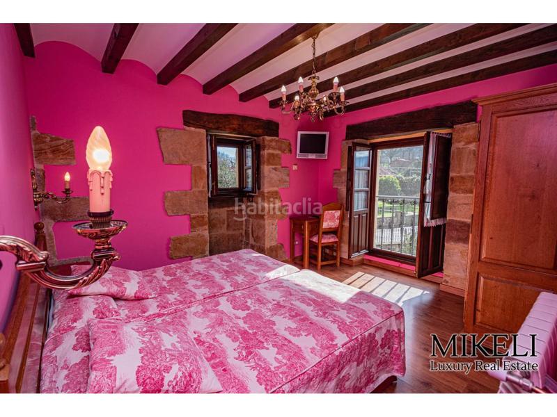 Foto fb165f2e-2ca2-4908-95e5-a8c7a0c5e1e0. Casa torre del siglo xvi restaurada con siete suites en Santiurde de Toranzo
