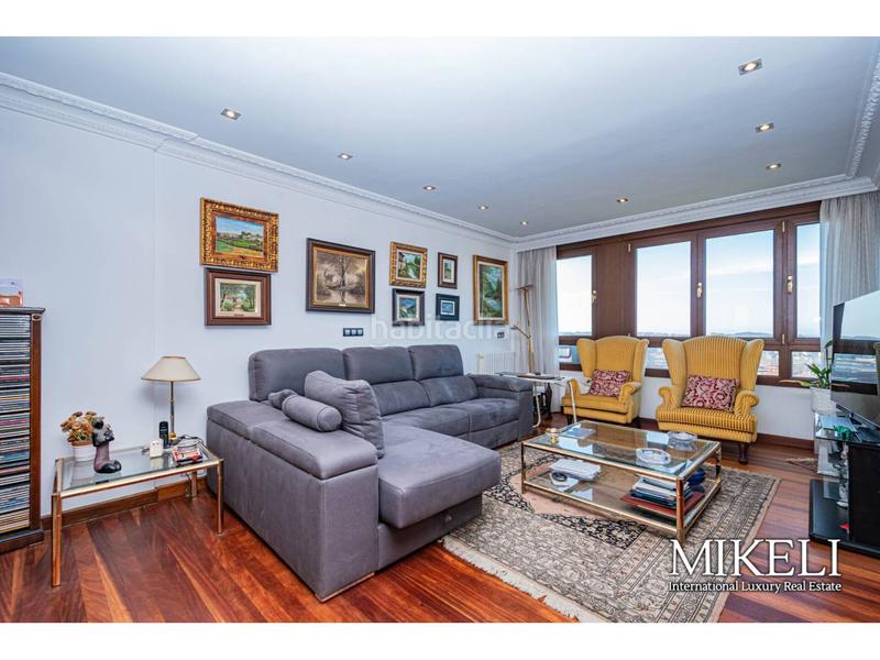 Foto 3526ce47-d289-47ff-9698-78c39cd89250. Piso  de lujo en venta con vistas despejadas en El Sardinero en Santander