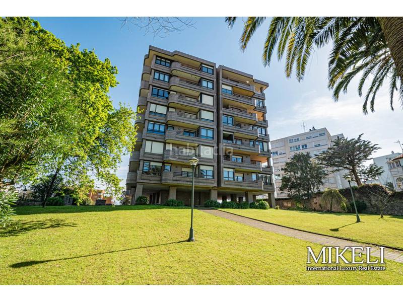 Foto 7fa031e9-24c4-4b7a-98d3-c00d8a8373a3. Piso  de lujo en venta con vistas despejadas en El Sardinero en Santander