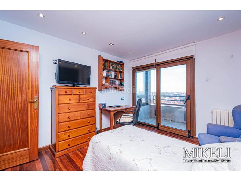 Foto 8889b28f-426b-4e3c-aa95-f86fa836145d. Piso  de lujo en venta con vistas despejadas en El Sardinero en Santander