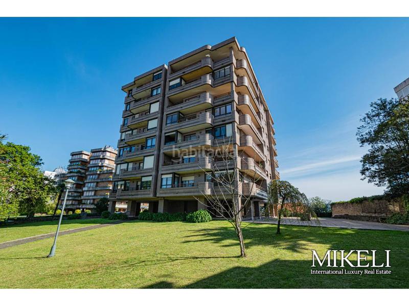 Foto 98c4c90b-ca4b-443d-badf-8c4c1178d64e. Piso  de lujo en venta con vistas despejadas en El Sardinero en Santander