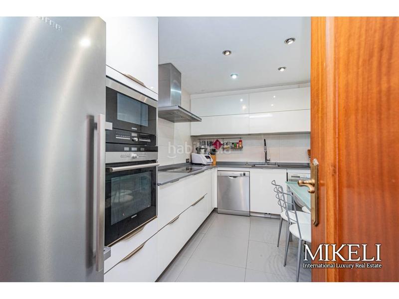 Foto a4d35a6d-6757-418c-b0a7-fbe6ff6e058d. Piso  de lujo en venta con vistas despejadas en El Sardinero en Santander