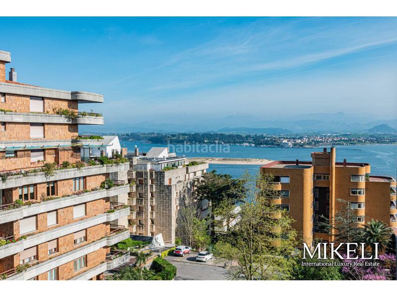 Foto b11e27e7-c6b1-4ffd-b71e-3b035cb04ce8. Piso  de lujo en venta con vistas despejadas en El Sardinero en Santander