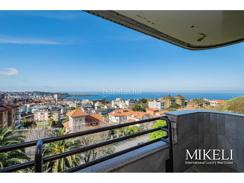 Foto c5dcf0f4-2e18-49e3-8a33-e533e880e088. Piso  de lujo en venta con vistas despejadas en El Sardinero en Santander