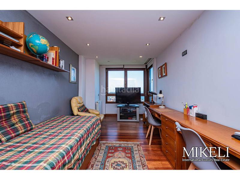 Foto e34212e2-b23e-49bd-87a2-d91900b1f285. Piso  de lujo en venta con vistas despejadas en El Sardinero en Santander