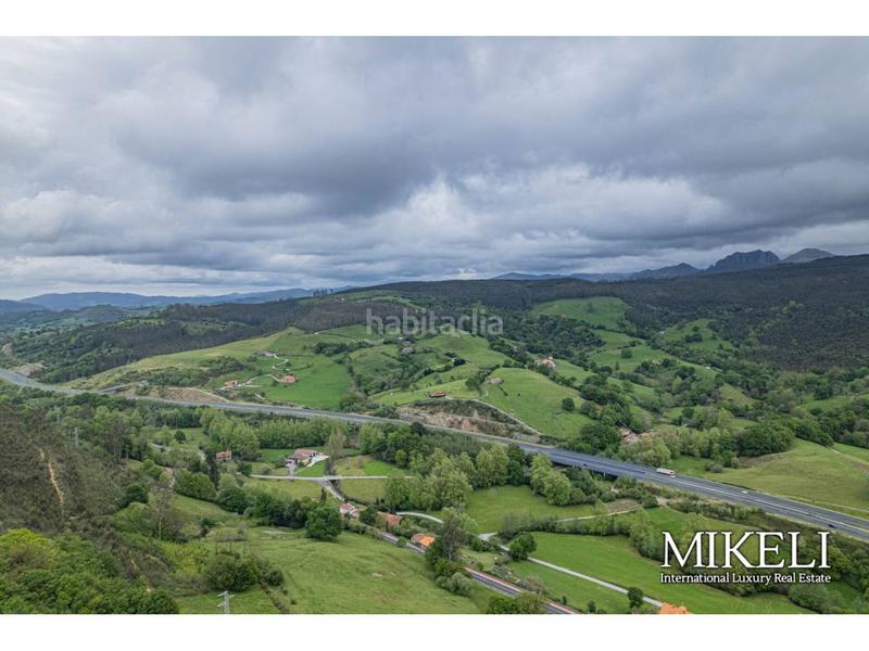 Foto ed527040-f7c2-4bbe-ab3d-0ac46334c6aa. Casa amb aparcament a Liérganes