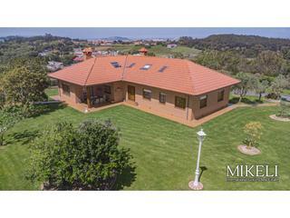 Chalet à La corralera  23. Chalet unifamiliar en venta en gajano marina de cudeyo