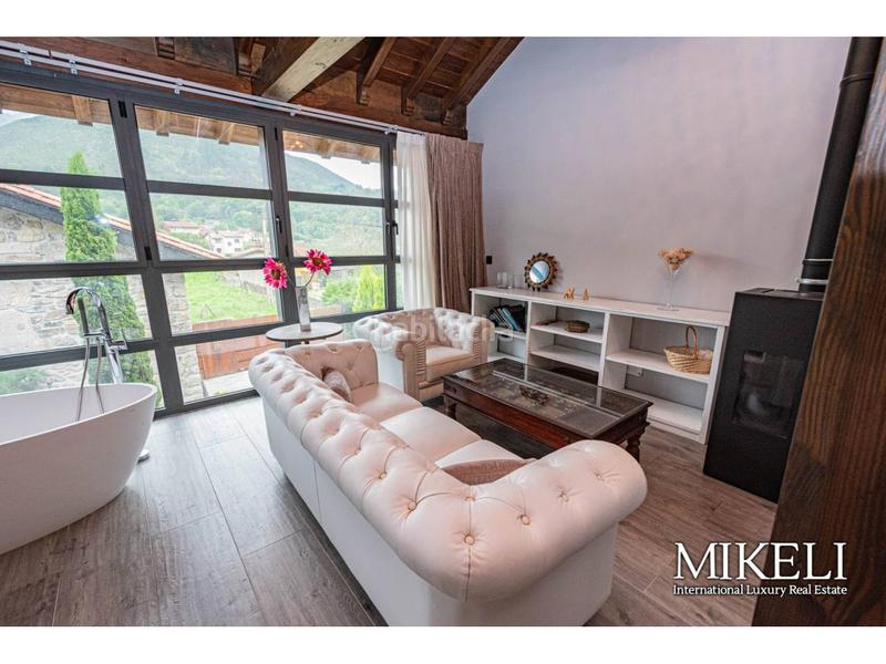 Foto 1e78cce5-324b-4d2d-91aa-6f1794c3f284. Casa  en venta en peruyes en Cangas de Onís