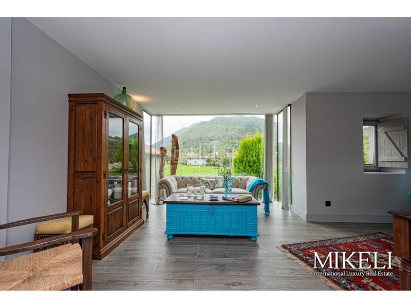 Foto 21bdb57a-f174-4e25-9ab7-365c30ace16d. Casa  en venta en peruyes en Cangas de Onís