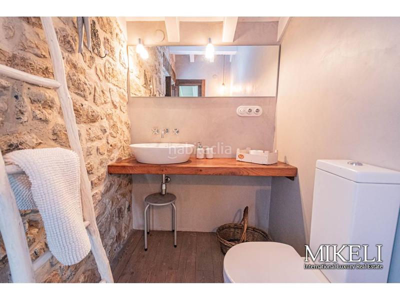 Foto 432c7ab0-fcd1-4bc5-a2b5-e771a9e5623d. Casa  en venta en peruyes en Cangas de Onís