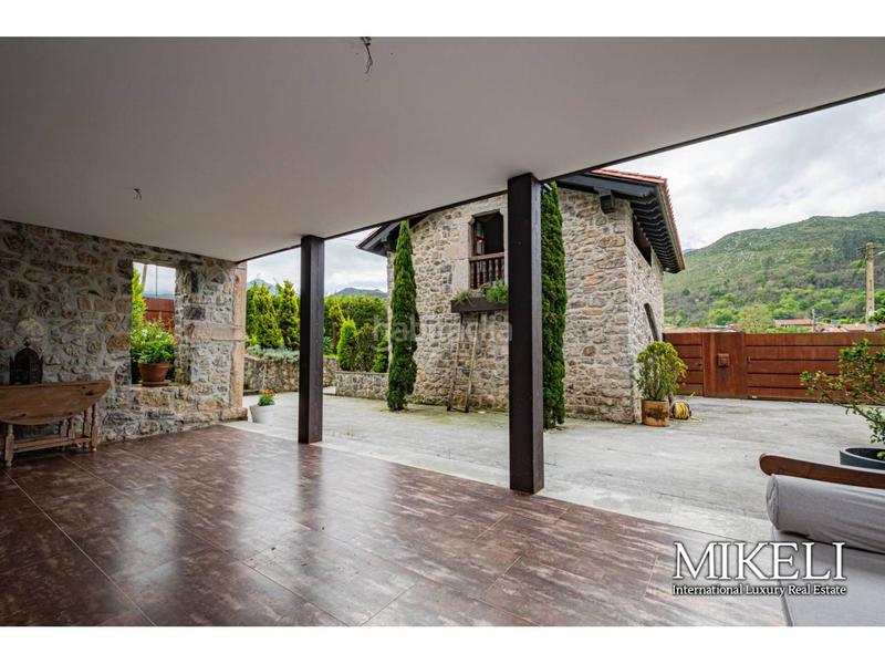 Foto 51b2298b-e945-4a0f-8305-b8411c0f5eb3. Casa  en venta en peruyes en Cangas de Onís