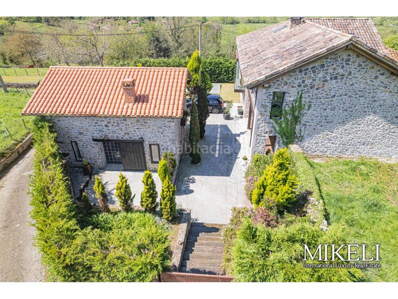 Foto 8155cd30-0473-40ba-88ab-61c0fe33775d. Casa  en venta en peruyes en Cangas de Onís