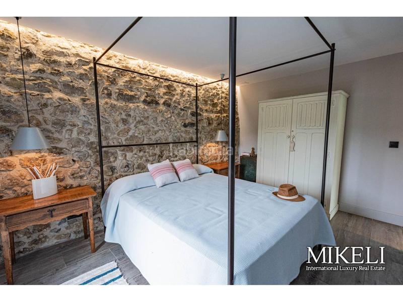 Foto 95724311-e685-40b6-9ca8-4f38262019a8. Casa  en venta en peruyes en Cangas de Onís
