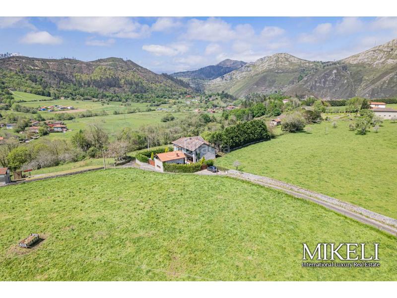 Foto 9ce5916f-ad35-44ab-b205-091668488fa9. Casa  en venta en peruyes en Cangas de Onís