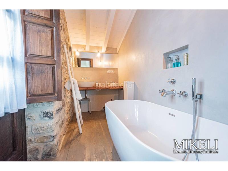 Foto 9e006ddc-8e03-4d09-85a3-63692679d333. Casa  en venta en peruyes en Cangas de Onís