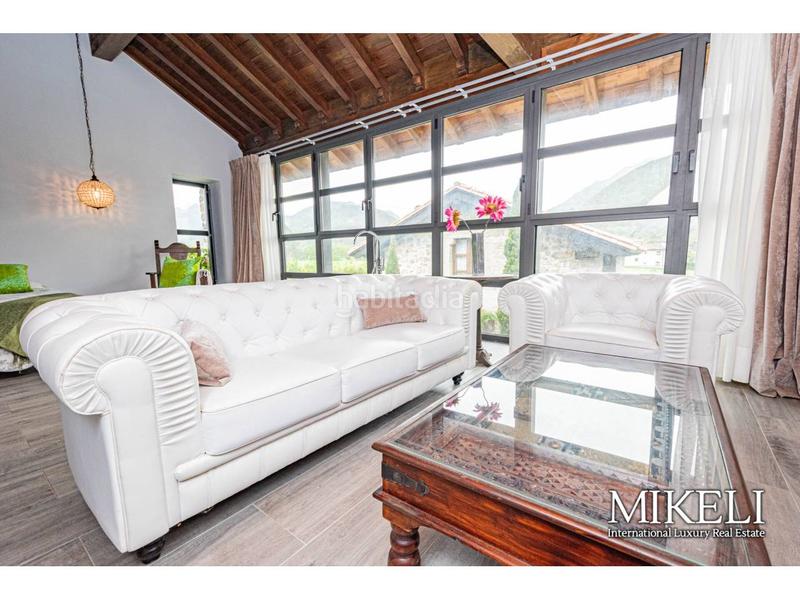 Foto b024dc0e-bdb2-46dd-a1db-ed3cea50ce9d. Casa  en venta en peruyes en Cangas de Onís