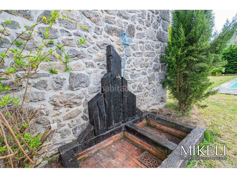 Foto b8dc21aa-6c1e-4fed-9dd7-17c13f5c3500. Casa  en venta en peruyes en Cangas de Onís