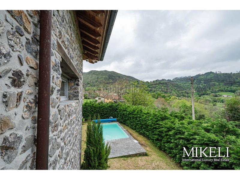 Foto bd32207d-7991-42ee-86a3-8b3aec01050f. Casa  en venta en peruyes en Cangas de Onís