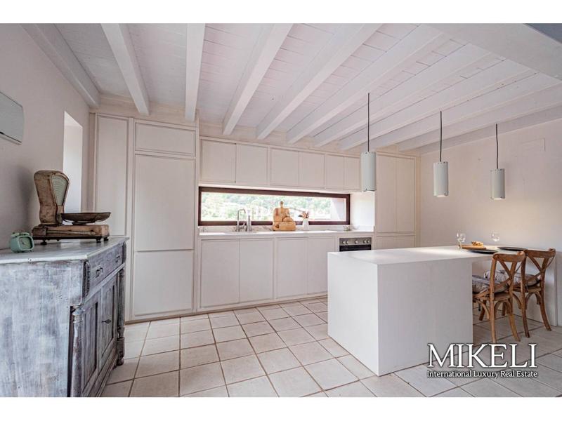 Foto d8a7a088-8b9a-492d-b37d-9954962ad112. Casa  en venta en peruyes en Cangas de Onís