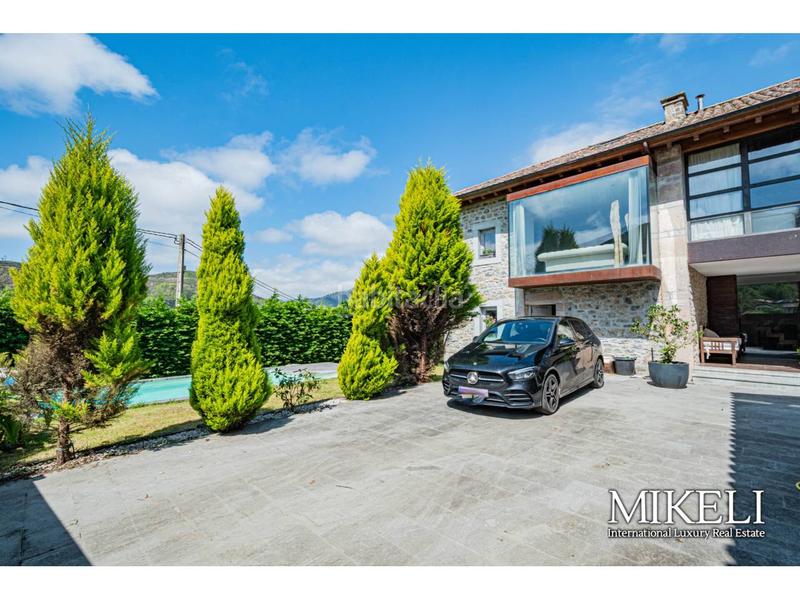 Foto db31d101-2125-47e5-b298-ab6013f2e27b. Casa  en venta en peruyes en Cangas de Onís