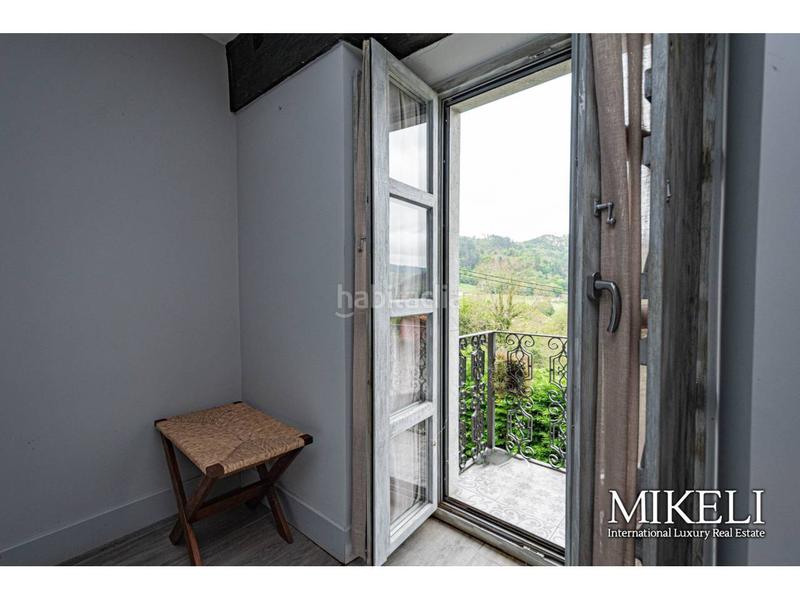 Foto e5c085ce-fd10-49fc-974d-8127213b2c31. Casa  en venta en peruyes en Cangas de Onís