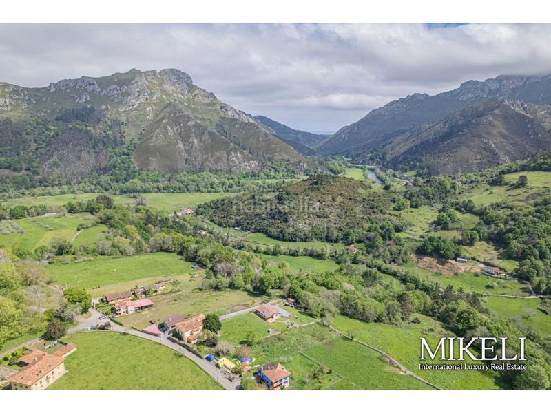 Foto e78fb826-ccda-4834-8ced-4c46890d0ccd. Casa  en venta en peruyes en Cangas de Onís