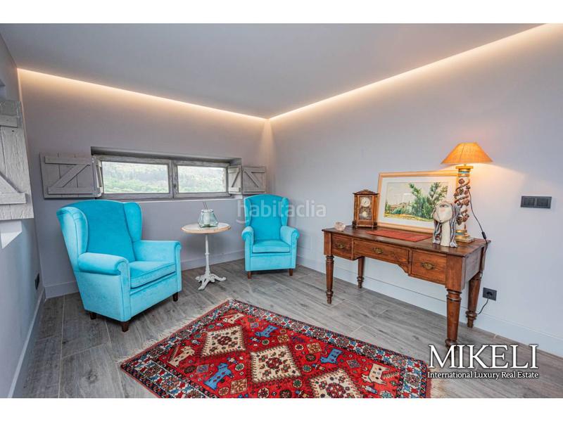 Foto f13b4d3a-ec56-4e58-b25a-613718d771bb. Casa  en venta en peruyes en Cangas de Onís
