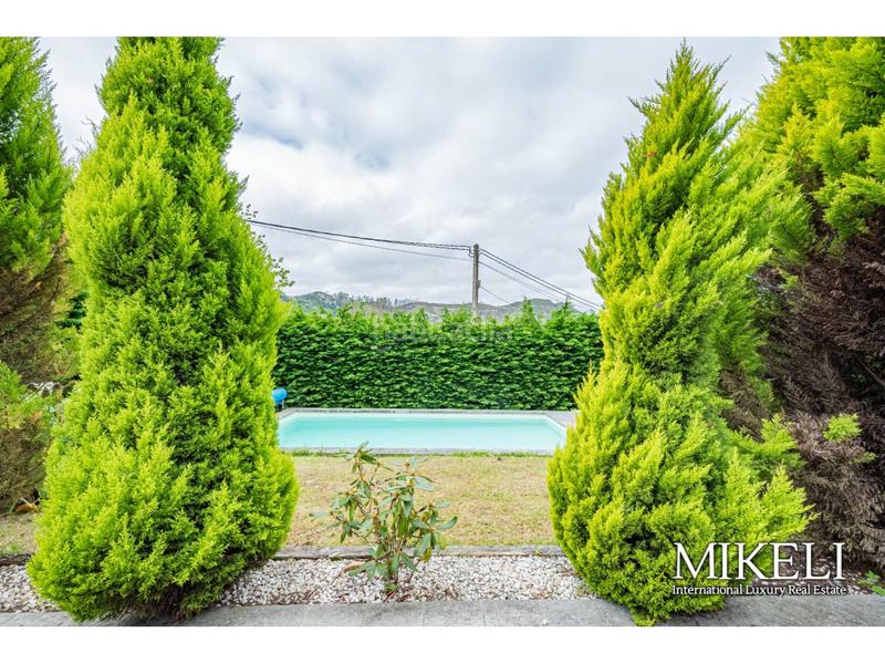 Foto f6007bf1-9d7d-4dd6-80aa-0758bf11a2ea. Casa  en venta en peruyes en Cangas de Onís