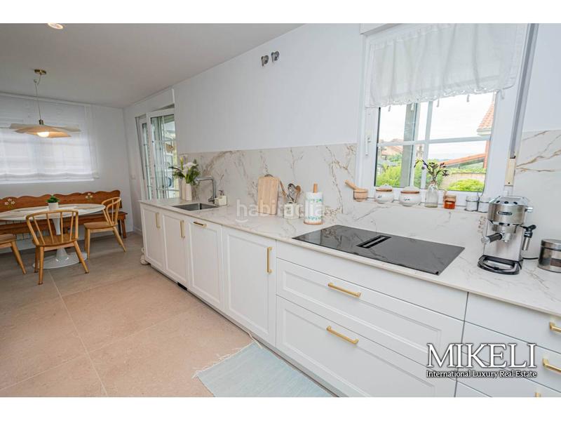 Foto 0f6ce1bb-ac39-4879-a8bb-7d84e90d3bbb. Chalet  unifamiliar en la playa de la arnia , vende mikeli en Piélagos