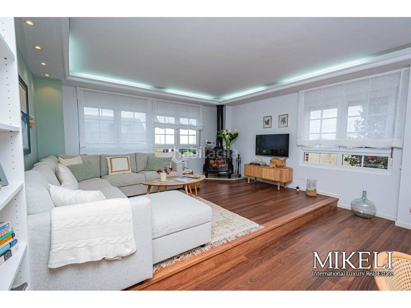 Foto 18e05aba-fa04-4f1e-a111-b02169e4987d. Chalet  unifamiliar en la playa de la arnia , vende mikeli en Piélagos