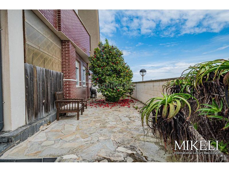 Foto be0ea3dd-3c3d-45fa-a5a9-2b8cde8b4d9c. Chalet  unifamiliar en la playa de la arnia , vende mikeli en Piélagos