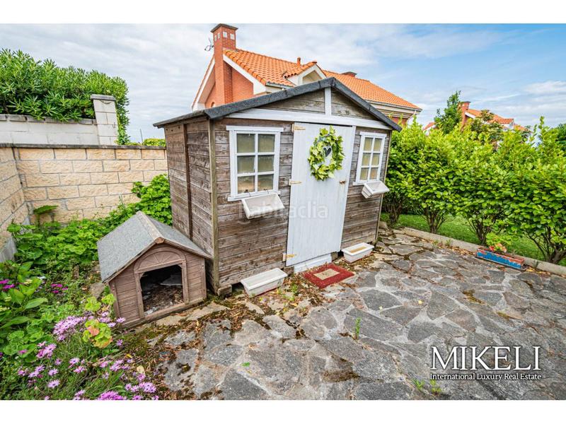 Foto e2899d22-a1a4-4861-9719-1b5a2c156920. Chalet  unifamiliar en la playa de la arnia , vende mikeli en Piélagos