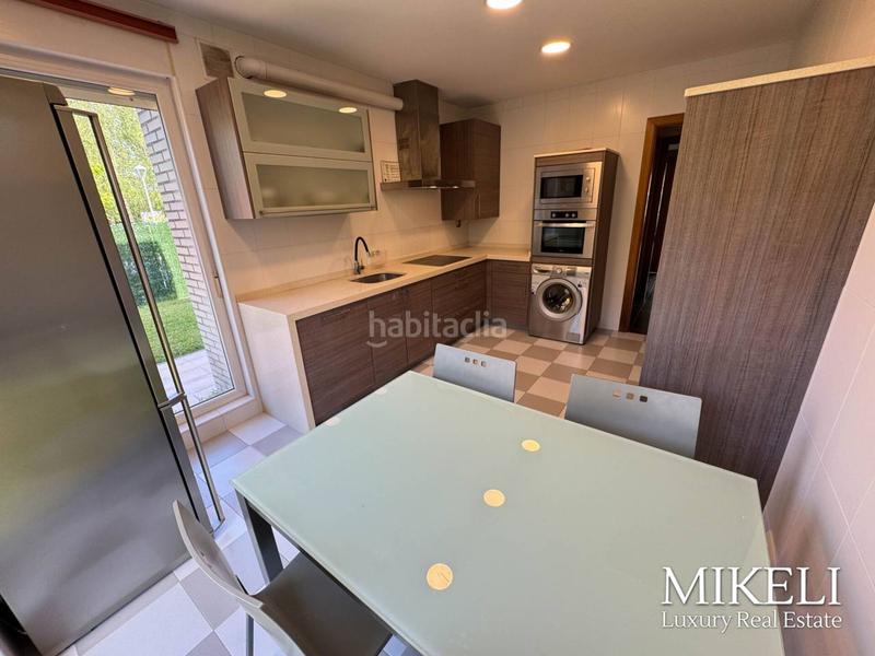 Foto 53363fa1-3023-4d8d-8958-a990fc81bd79. Affitto casa bifamiliare con riscaldamento parcheggio in Piélagos