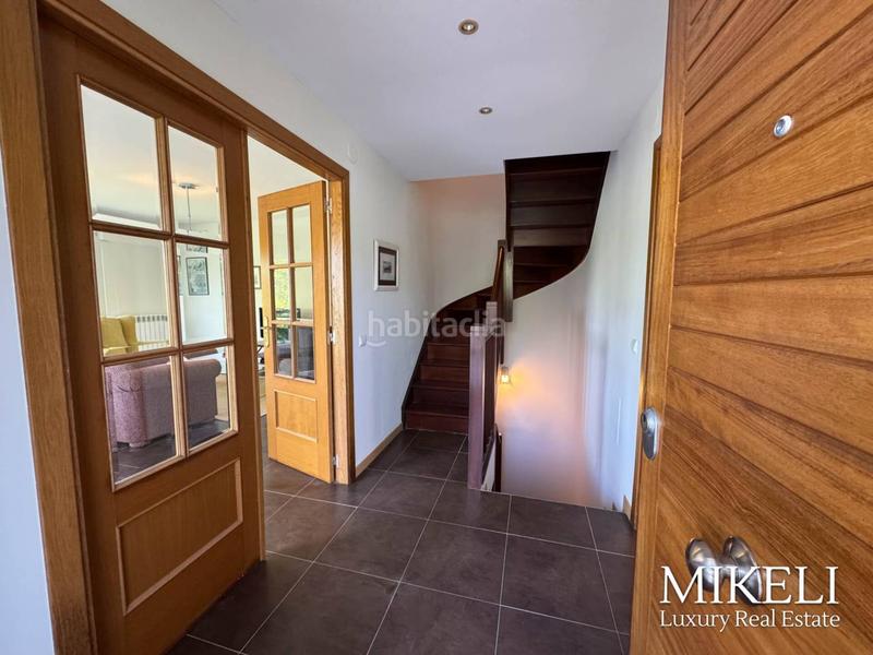 Foto c649d363-8e27-4782-8687-2538c6b52e03. Alquiler casa pareada chalet pareado en alquiler en Mortera en Piélagos