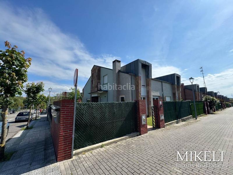 Foto 43b6455d-4ab2-4839-9cd4-75e2e0a8e6af. Lloguer casa aparellada amb calefacció aparcament a Piélagos